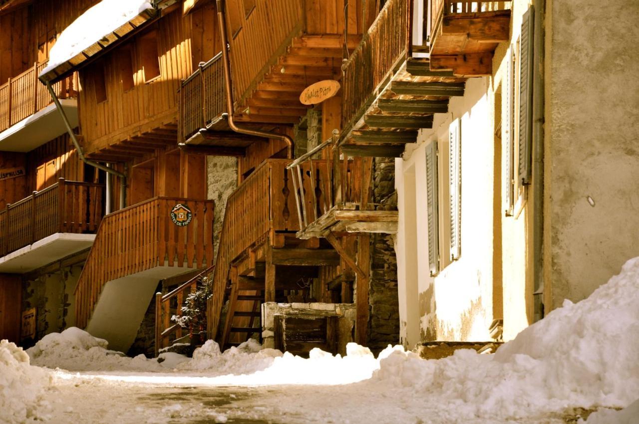Two Bedroom Apartment La Voute, Chandon Near Meribel - Sleeps 4 Adults Or 2 Adults And 3 Children Les Allues Экстерьер фото