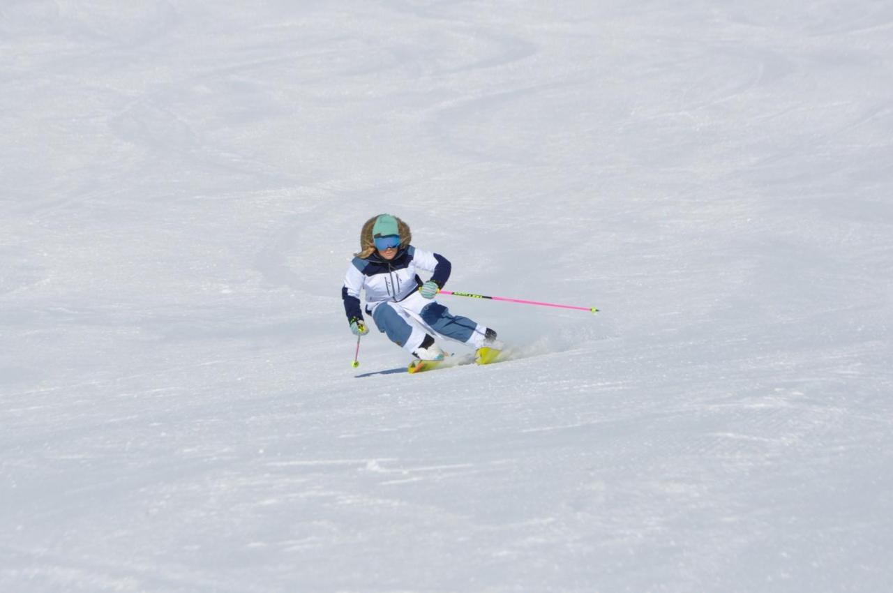 Two Bedroom Apartment La Voute, Chandon Near Meribel - Sleeps 4 Adults Or 2 Adults And 3 Children Les Allues Экстерьер фото
