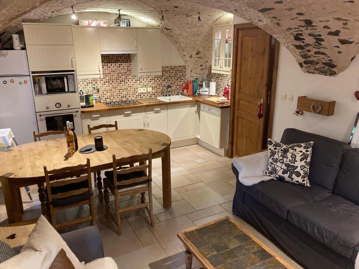 Two Bedroom Apartment La Voute, Chandon Near Meribel - Sleeps 4 Adults Or 2 Adults And 3 Children Les Allues Экстерьер фото